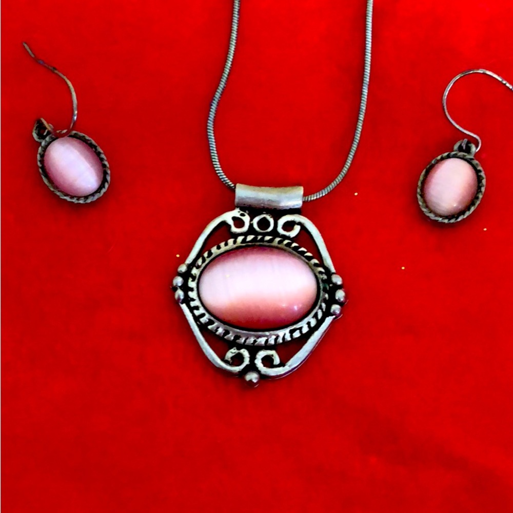 Antique pink necklace and earrings